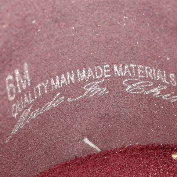 Women's Red Ankle Boot size 6M Faux Leather Easy Street - Picture 6 of 11